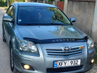 Toyota Avensis foto 4