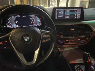 BMW 5 Series foto 10