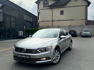 Volkswagen Passat foto 1