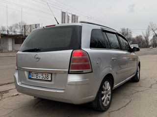 Opel Zafira foto 5