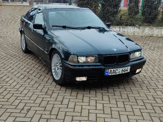 BMW 3 Series foto 3