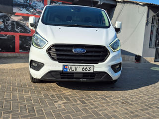 Ford Transit Custom foto 1