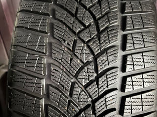 R18 225/40 iarna 90% starea ca noi Goodyear foto 2