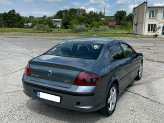 Peugeot 407 foto 3