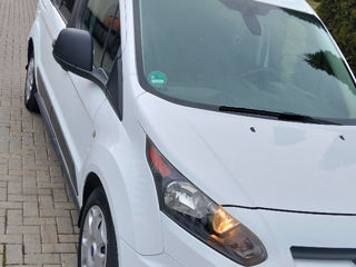 Ford Transit Connect foto 2