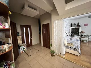 Apartament cu 4 camere, 164 m², Râșcani, Chișinău foto 5