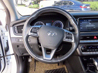 Hyundai Sonata foto 7