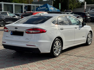 Ford Fusion foto 3