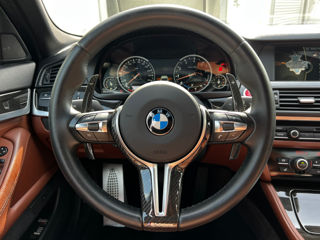 BMW 5 Series foto 10