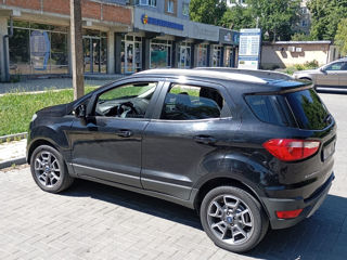 Ford EcoSport foto 2