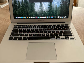 MacBook Air 13 2017 года foto 2