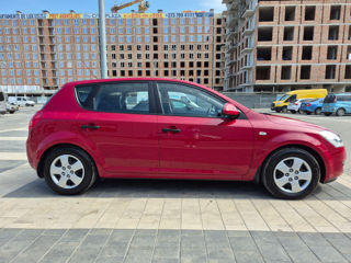 KIA Ceed foto 3