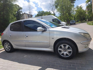 Peugeot 206 foto 2