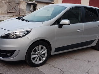 Renault Grand Scenic foto 4