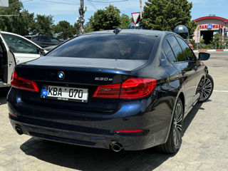 BMW 5 Series foto 2