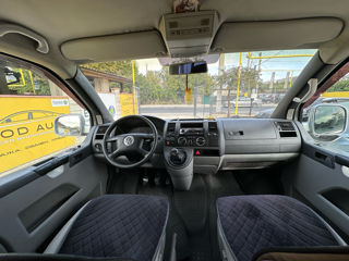 Volkswagen Caravelle foto 9