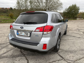 Subaru Outback foto 4