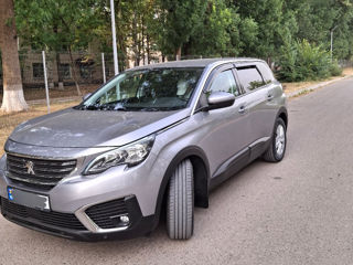 Peugeot 5008 foto 1