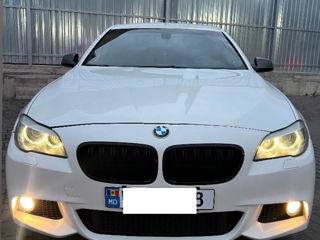 BMW 5 Series foto 4