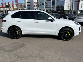 Porsche Cayenne foto 9