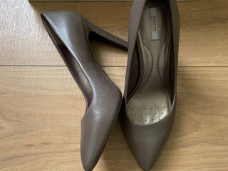 Geox (pantofi stiletto). Mar. 37.