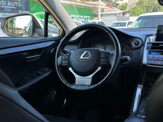 Lexus NX Series foto 16