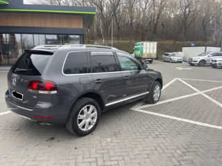 Volkswagen Touareg foto 4