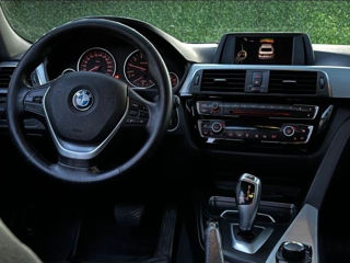 BMW 3 Series foto 8