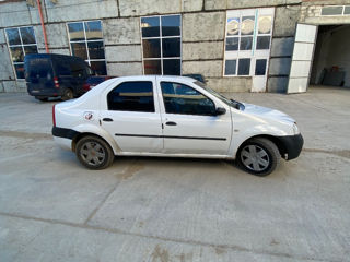 Dacia Logan foto 7