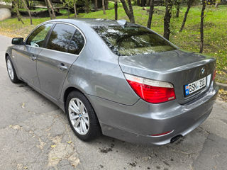 BMW 5 Series foto 7