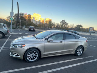 Ford Fusion foto 8