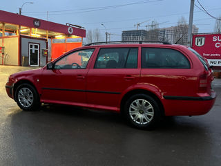 Skoda Octavia foto 2