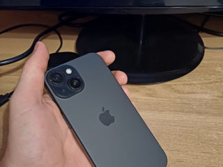 Vând IPhone 15