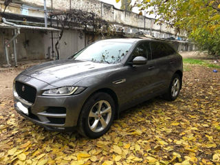 Jaguar F-PACE foto 2