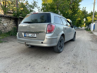 Opel Astra foto 2