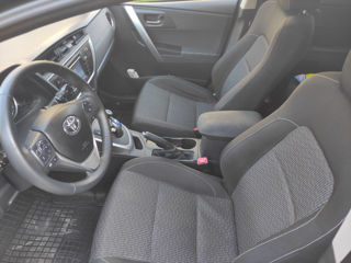 Toyota Auris foto 9