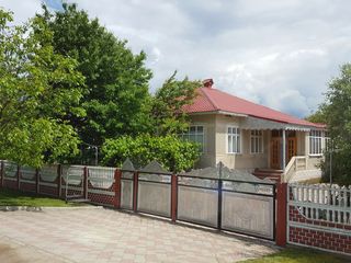 Se vinde casa 10 km de orasul Bălți (comuna Alexandreni) foto 1