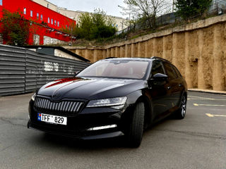 Skoda Superb foto 5