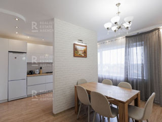 Apartament cu 3 camere, 93 m², Botanica, Chișinău foto 3