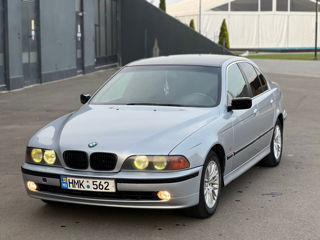 BMW 5 Series foto 8