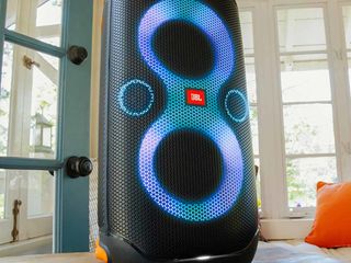 JBL Encore / PartyBox 110 и PartyBox 310 - мощь от JBL. Только посмотри! foto 16