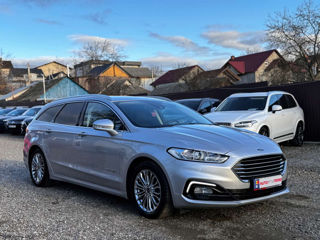 Ford Mondeo foto 2