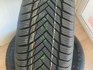 Tracmax 4 buc.185/65R15