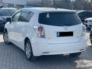 Toyota Verso foto 5