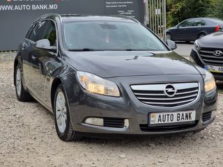 Opel Insignia foto 1