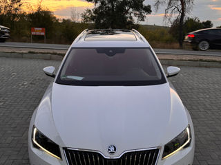 Skoda Superb foto 5