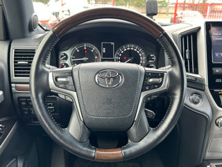 Toyota Land Cruiser foto 12