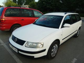 Volkswagen Passat foto 1