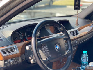 BMW 7 Series foto 4