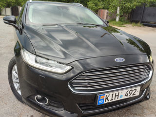 Ford Mondeo foto 2